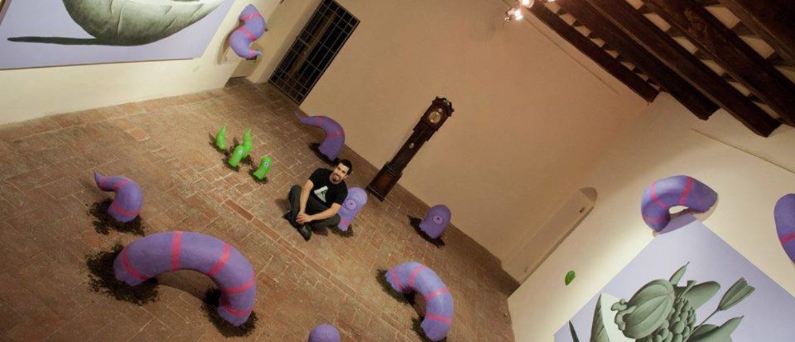 Sala del Castello di Arcidosso - Installazione per Alterazioni Festival - n.2 Tele 200x290 e sculture in Polistirolo e acrilico - 2014 particolare